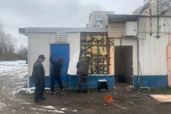 Комитет по контролю за имуществом Санкт‑Петербурга освобождает земельный участок в поселке Металлострой от незаконно размещённого павильона