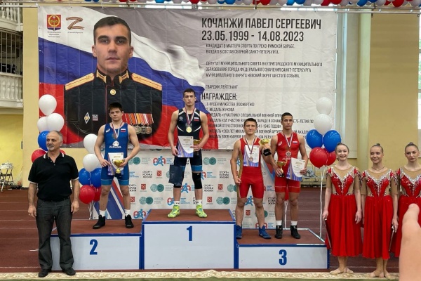 Спортсмены школы «Локомотив» победители всероссийских соревнований по греко-римской борьбе среди юношей до 18 лет