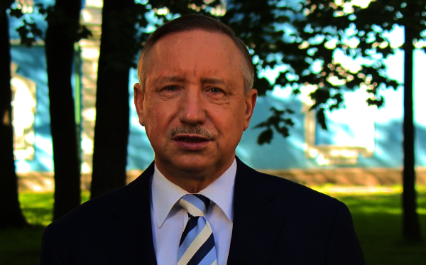 Губернатор поздравил школьников с началом учебного года