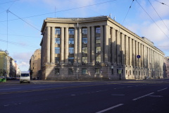 В 2021 году будет проводиться реставрация монументального здания в стиле советской неоклассики на Суворовском, 50-52