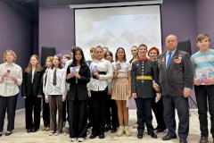 Ко Дню народного единства юным жителям Невского района вручили паспорта