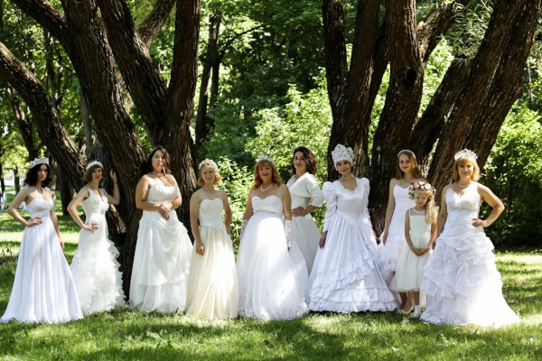 Музыка родных сердец: в Ломоносове отметили День семьи, любви и верности