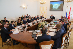 В Смольном обсудили стратегическое развитие сотрудничества с федеральными медицинскими центрами