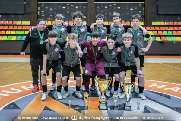Спортсмены Выборгского района - победители Первенства Санкт‑Петербурга по футзалу