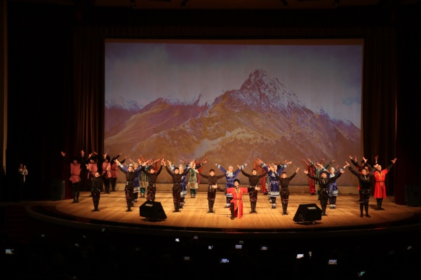 Концерт «Мы едины, значит мы непобедимы»