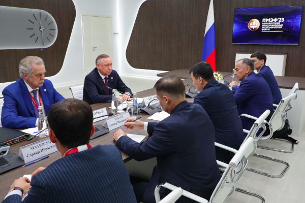 Александр Беглов и заместитель Премьер-министра Республики Узбекистан Жамшид Ходжаев обсудили перспективы взаимодействия