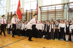 В Выборгском районе прошла торжественная линейка, посвящённая дню рождения выпускника, Героя Российской Федерации