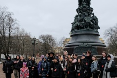 Общественный совет по вопросам семьи и детства при администрации Центрального района организовал для детей из социальных центров экскурсию