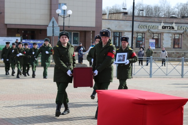 Останки погибших под Нарвой героев захоронят на Южном воинском кладбище