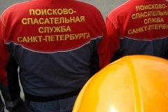 Спасатели сняли яхту с мели