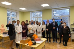 У школьников Центрального района появилась новая медицинская лаборатория