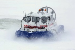 Сотрудники поисково-спасательной службы вывезли с опасного участка Финского залива 29 рыбаков
