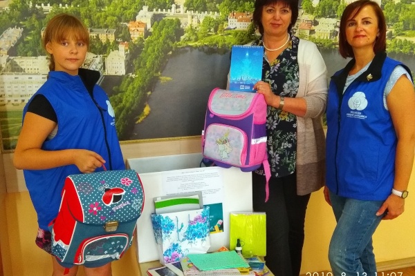 Петродворцовый район присоединился к Всероссийской акции "Рюкзак для друга"