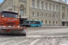 Государственная жилищная инспекция Санкт‑Петербурга в составе жилищно-коммунального блока под руководством вице-губернатора Евгения Разумишкина провели рабочий объезд центральной части города