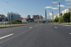 В Санкт‑Петербурге в рамках нацпроекта обновили дороги, ведущие к образовательным учреждениям