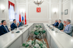 Петербург и Республика Беларусь планируют расширять сотрудничество в разработке лекарств и производстве медоборудования