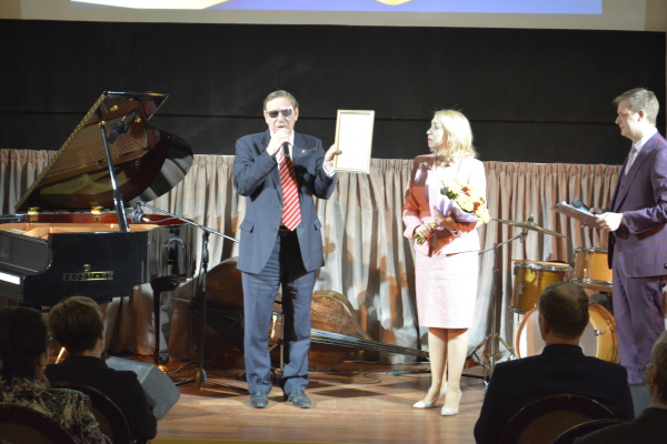 В СПб ГБУ «КДК «Красносельский» состоялось праздничное мероприятие, посвященное Дню работника культуры