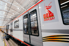 Александр Беглов: Благодаря поддержке государства Петербург получил 312 вагонов «Балтиец» для метрополитена