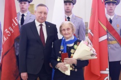 Губернатор Петербурга по поручению Президента вручил ветеранам города юбилейные медали «80 лет Победы в Великой Отечественной войне 1941-1945 гг.»