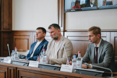 Вице-губернатор Евгений Разумишкин ознакомился с реализацией проектов благоустройства и развитием коммунальной инфраструктуры Колпинского района