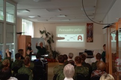 Встреча поколений в клубе «Соотечественники» объединила ветеранов и кадет Пушкинского района