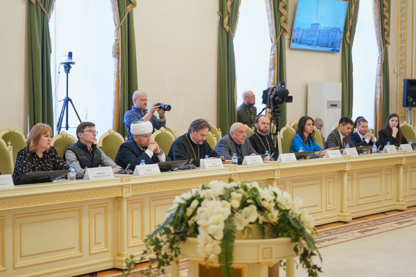 Комитет поддержал инициативу о полном изображении религиозных объектов Петербурга