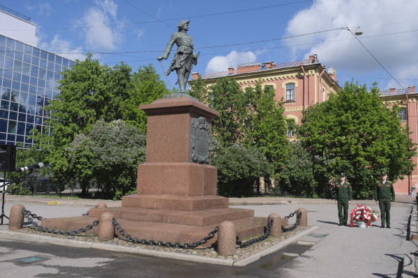 Полунин поздравил с Днем города