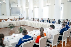 В новом учебном году старшеклассники помимо аттестата зрелости смогут получить первую профессию
