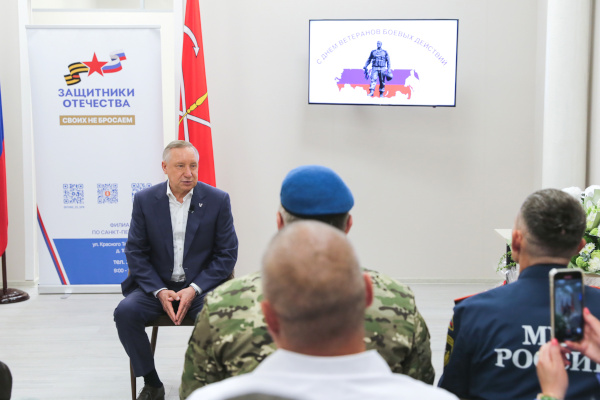 Вручение ветеранам боевых действий документов на новые квартиры