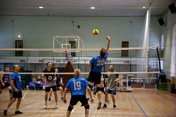 Дан старт соревнованиям на Кубок главы Петродворцового района по волейболу