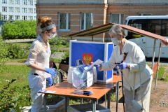 Голосование пожилиых жителей социального дома на Шаврова