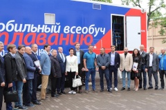 В Северной столице представлен первый в России «Мобильный Всеобуч по плаванию»