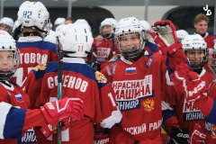 В спортивной школе №2 Фрунзенского района прошла церемония открытия четвертого хоккейного сезона