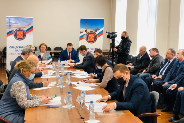 Закон о «гаражной амнистии» обсудили в Общественной палате города