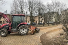 Парки и скверы в Невском районе готовятся к весенней просушке