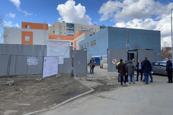 В Колпино завершается строительство детской поликлиники, где будет комфортно посетителям и медицинскому персоналу