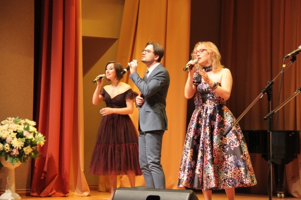 Во Фрунзенском районе состоялся концерт, посвященный Дню матери