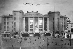 Зрелище электрического мира... (1920-1970-е ХХ века). Фотографии из архивного собрания КГИОП в Год Российского кино