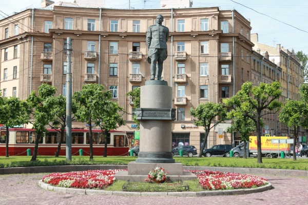 Цветочное оформление Кировского района