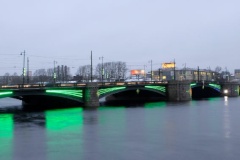 Сегодня ночью разведут Биржевой мост