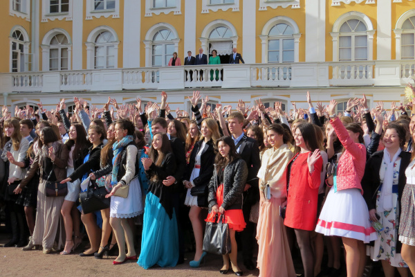 24 июня - Бал медалистов в Петергофе