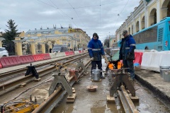 На Садовой улице в самом разгаре работы по ремонту трамвайных путей