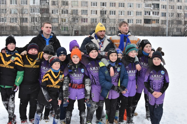 Команда Фрунзенского района выиграла городской турнир по регби «Прорыв блокады»