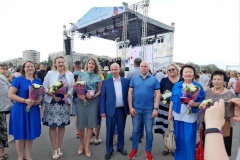 Поздравляем педагогов Калининского района с получением почетного знака "За Заслуги перед Калининским районом Санкт‑Петербурга"