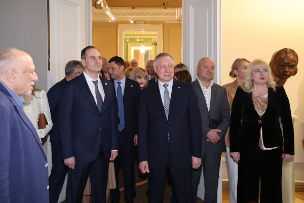 Александр Беглов принял участие в открытии выставки «Степан Эрьзя – скульптор мира» в Михайловском замке