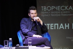 В Кировском районе состоялась творческая встреча с артистом театра и кино, артистом «Театра Поколений» Степаном Бекетовым