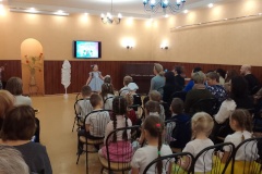 В Рыбацкой библиотеке состоялся традиционный конкурс чтецов «Моя семья в стихах и песнях»