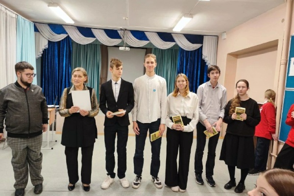 Команда школы 60 одержала победу в чемпионате "Будущий учитель и естественные науки"!