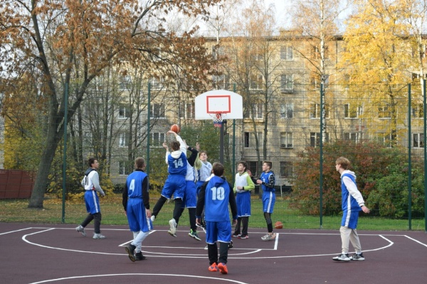 Открытие новой спортивной площадки в Невском районе