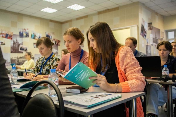 Симбиоз ученых и научных волонтеров – это новый тренд: в СПбУТУиЭ открылась Школа ключевых исследователей по направлению «Гражданская наука»